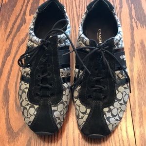 Never worn coach tennis shoes